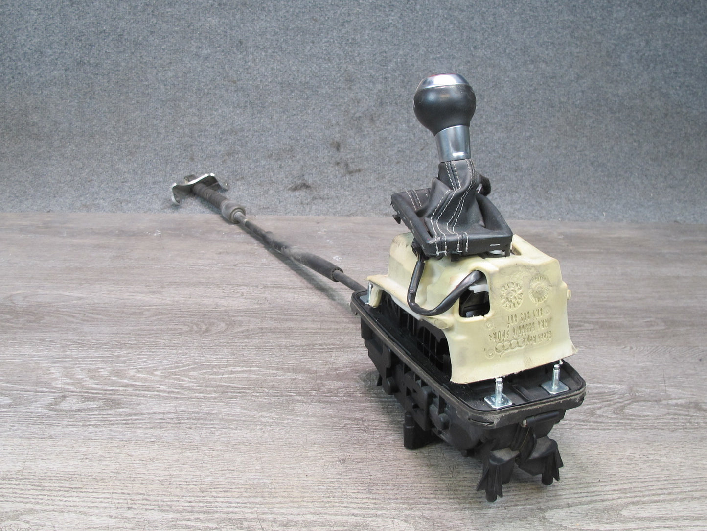 13-16 Audi B8 S4 AWD A/T Automatic Transmission Shifter w Cable 8K1713041AC OEM