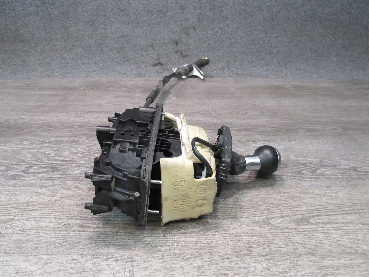 13-16 Audi B8 S4 AWD A/T Automatic Transmission Shifter w Cable 8K1713041AC OEM