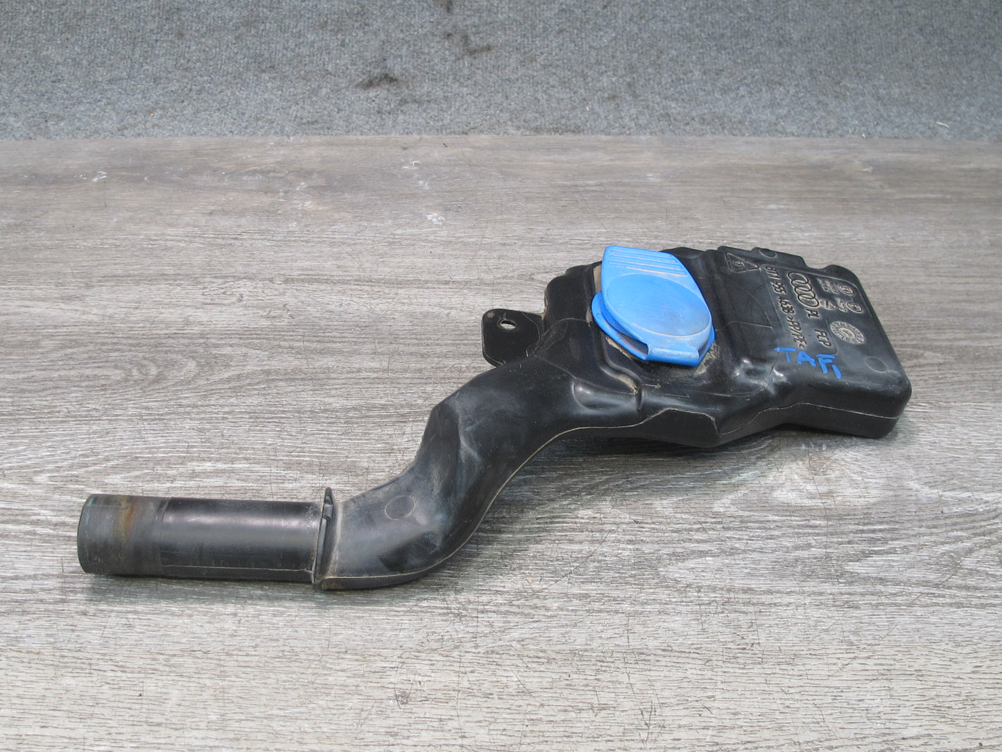 10-16 Audi B8 A4 S4 Windshield Washer Reservoir Filler Neck 8T1955463B OEM