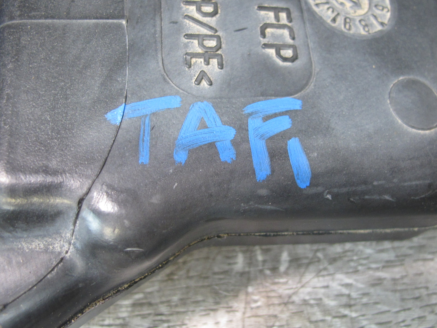 10-16 Audi B8 A4 S4 Windshield Washer Reservoir Filler Neck 8T1955463B OEM