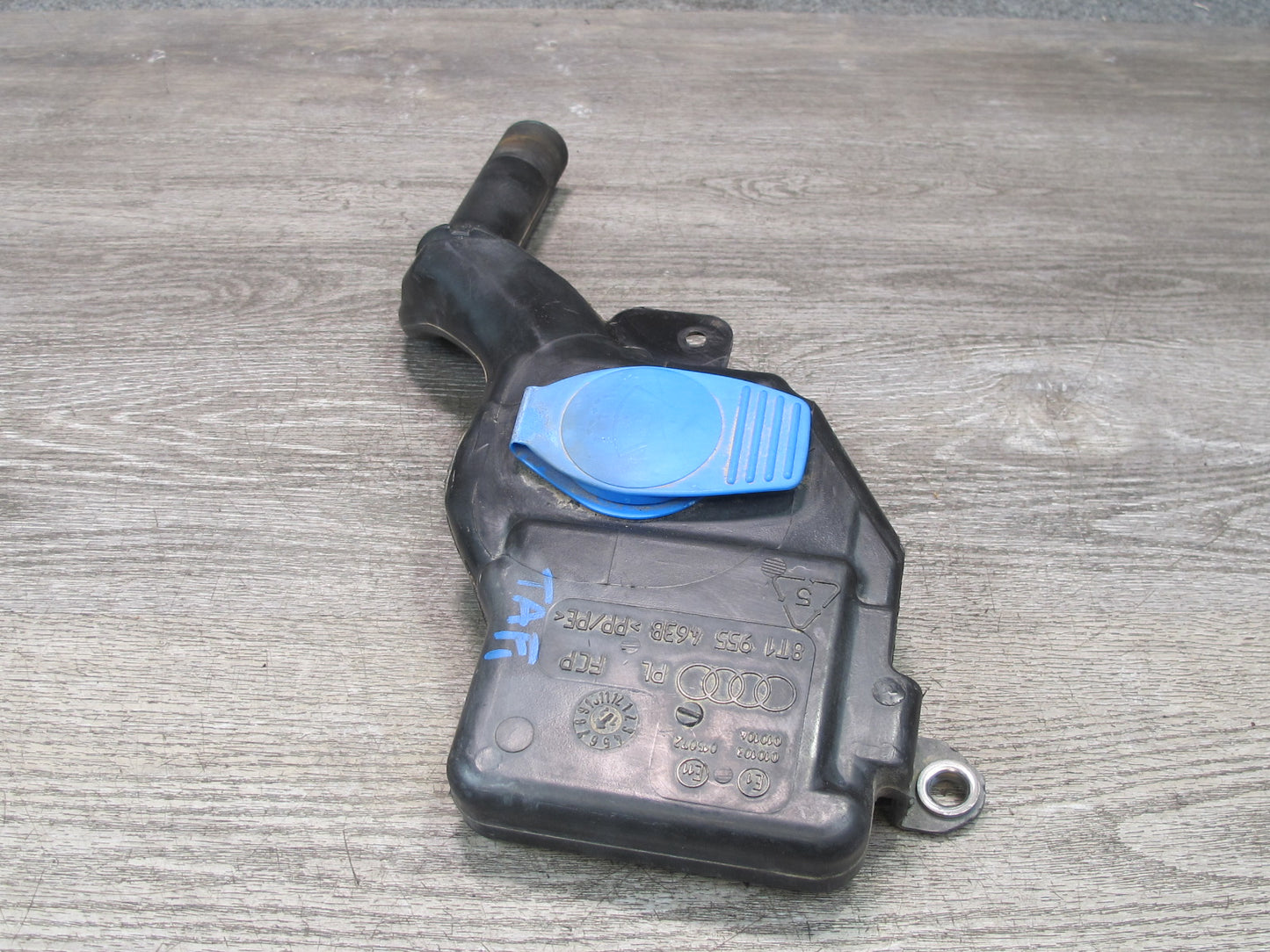 10-16 Audi B8 A4 S4 Windshield Washer Reservoir Filler Neck 8T1955463B OEM