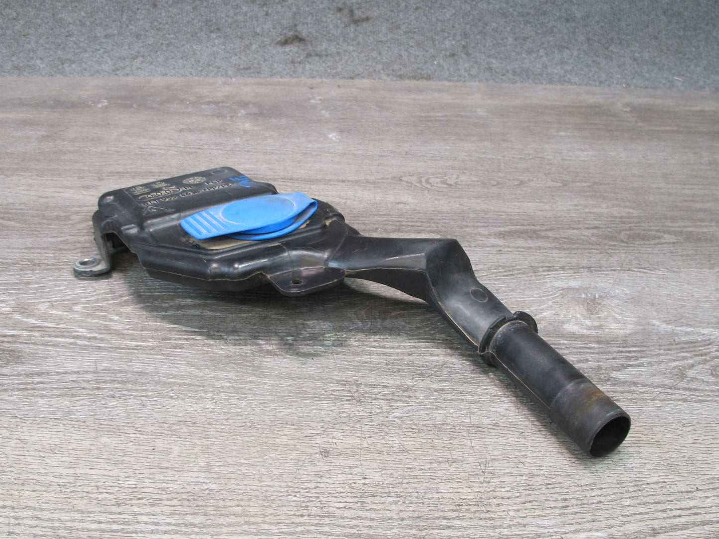 10-16 Audi B8 A4 S4 Windshield Washer Reservoir Filler Neck 8T1955463B OEM