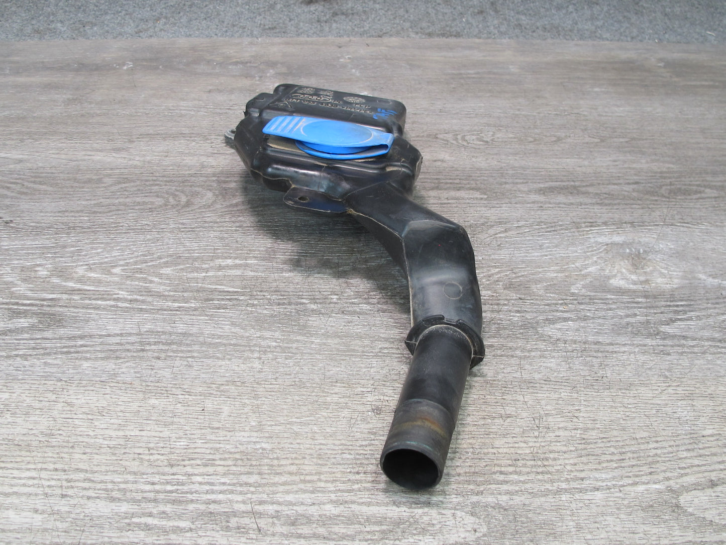 10-16 Audi B8 A4 S4 Windshield Washer Reservoir Filler Neck 8T1955463B OEM