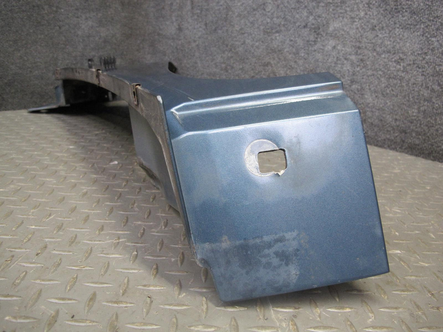 2003-2009 Hummer H2 Front Left Fender Shell Cover Panel Blue