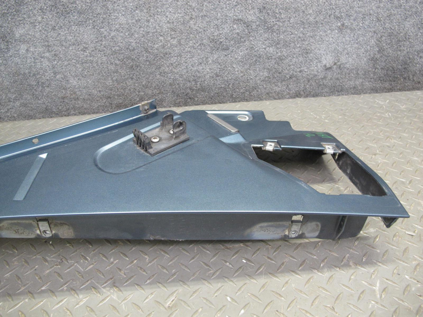 2003-2009 Hummer H2 Front Left Fender Shell Cover Panel Blue