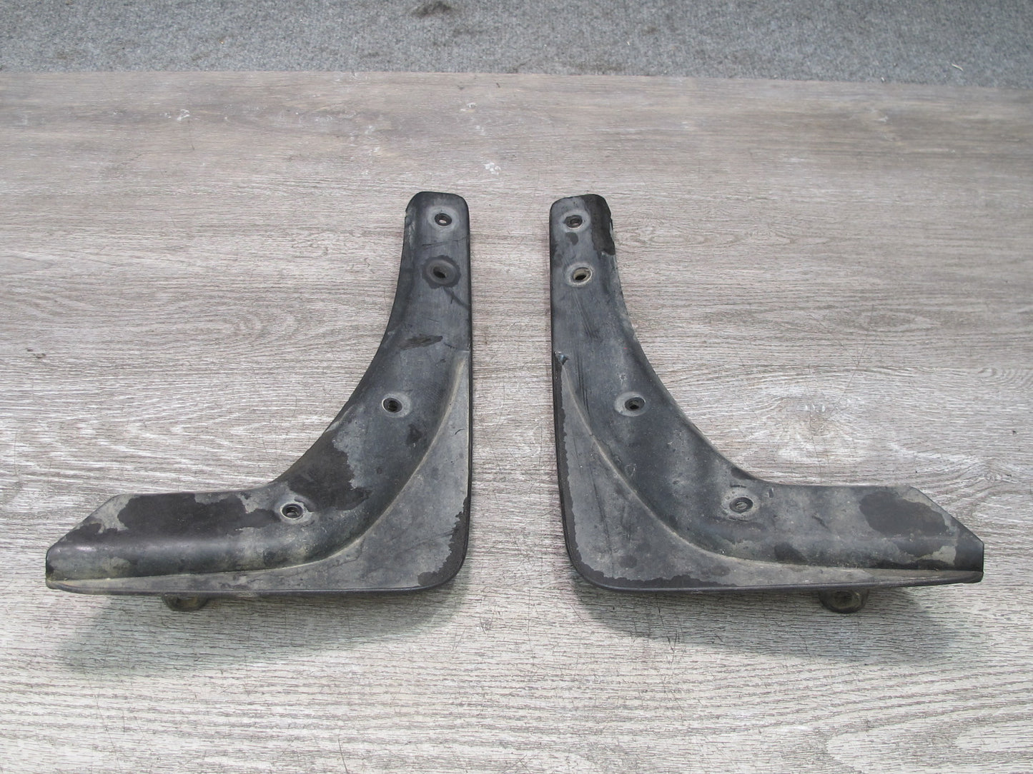 95-00 Toyota Celsior Lexus LS400 UCF20 Front Left & Right MUD Flap Guard Set OEM