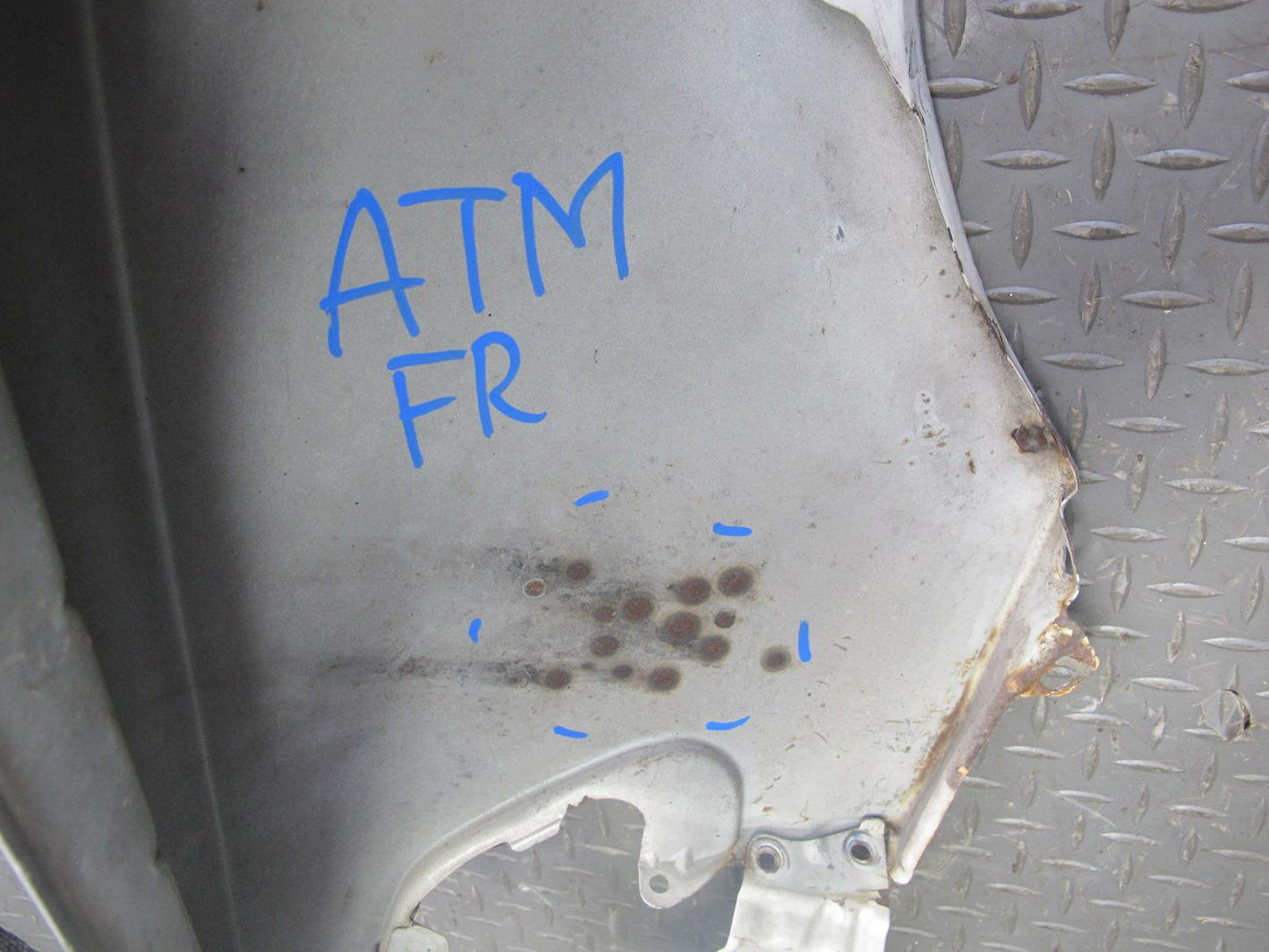 96-00 Toyota MARK2 JZX100 Tourer Front Right Fender Shell Cover Panel OEM