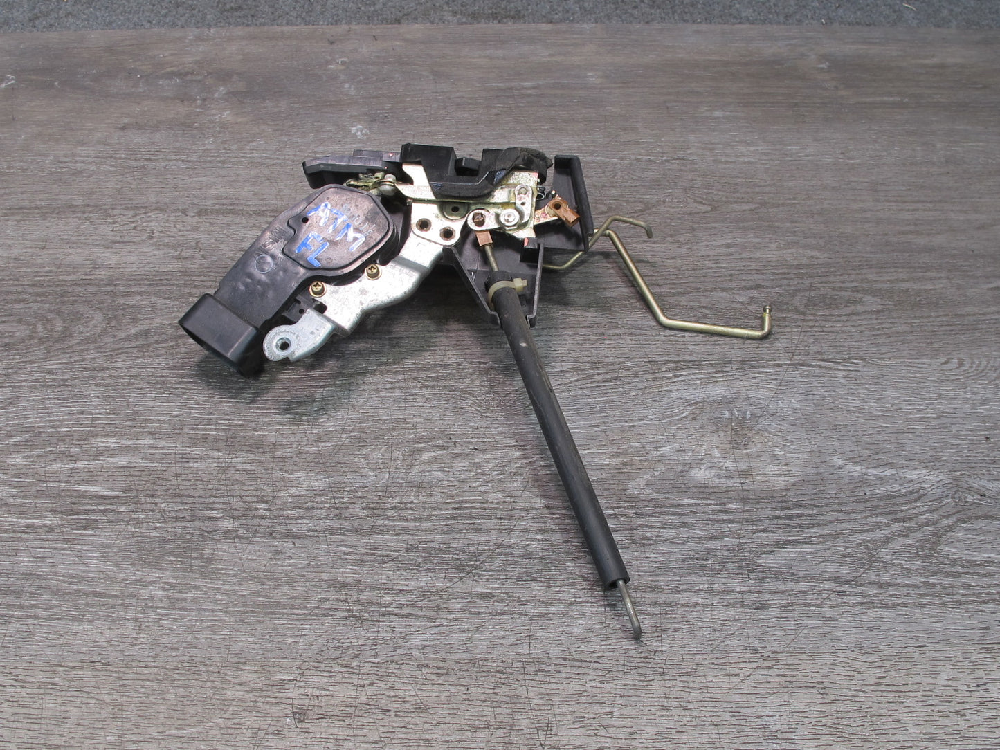 96-00 Toyota MARK2 JZX100 Tourer Front Left Door Lock Latch Actuator OEM