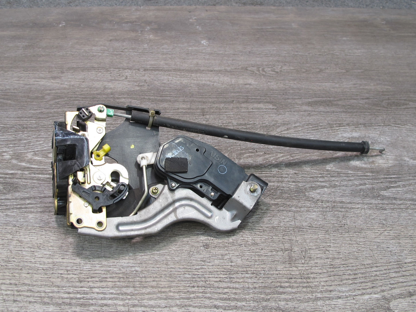 96-00 Toyota MARK2 JZX100 Tourer Rear Left Door Lock Latch Actuator OEM