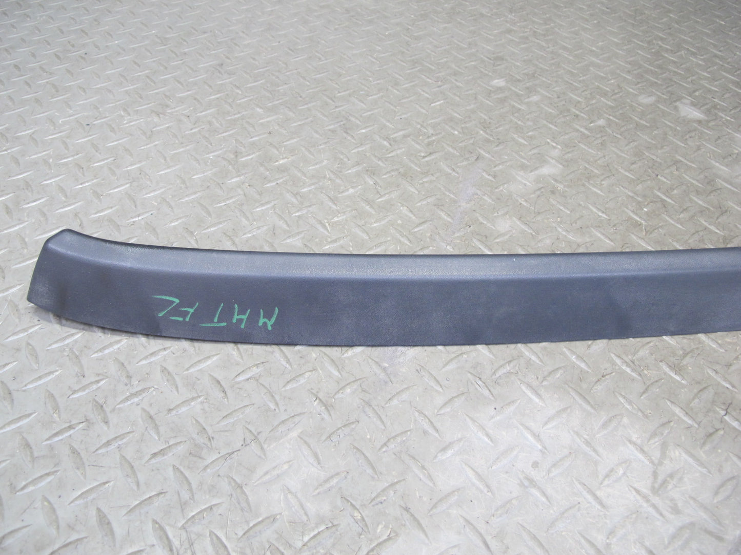 2003-2009 Hummer H2 Front Left & Right Upper Fender Flare Wheel Arch Molding Set