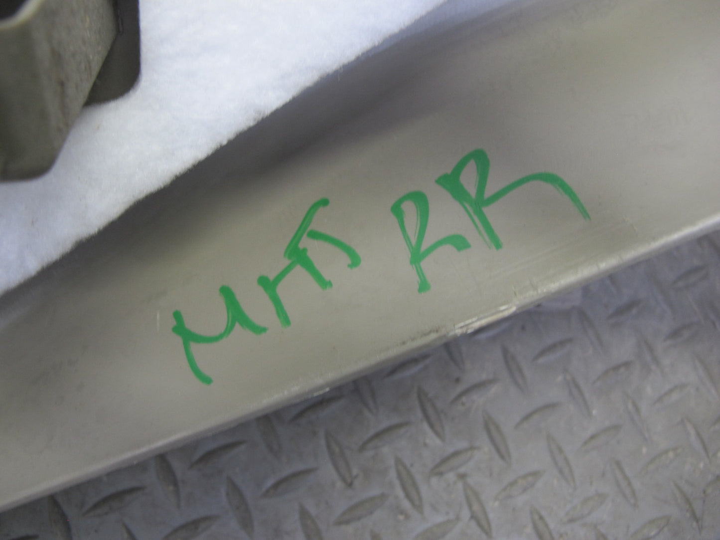 2003-2004 Hummer H2 Rear Right & Left Side C Pillar Trim Cover Panel Set