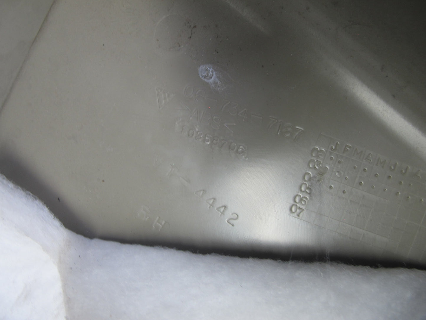 2003-2004 Hummer H2 Rear Right & Left Side C Pillar Trim Cover Panel Set