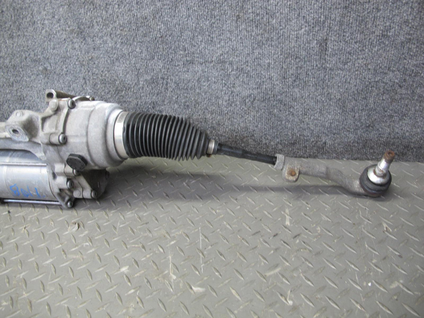 12-13 BMW F30 F32 335i RWD Electric Power Steering Rack & Pinion 6859090 OEM
