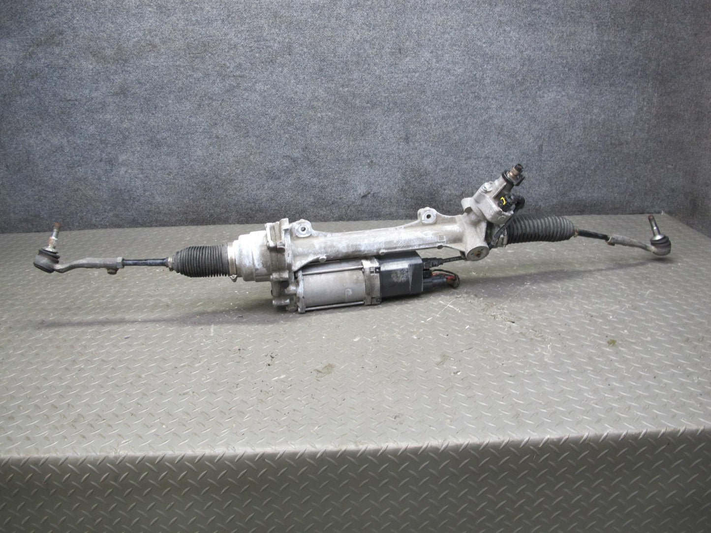 12-13 BMW F30 F32 335i RWD Electric Power Steering Rack & Pinion 6859090 OEM