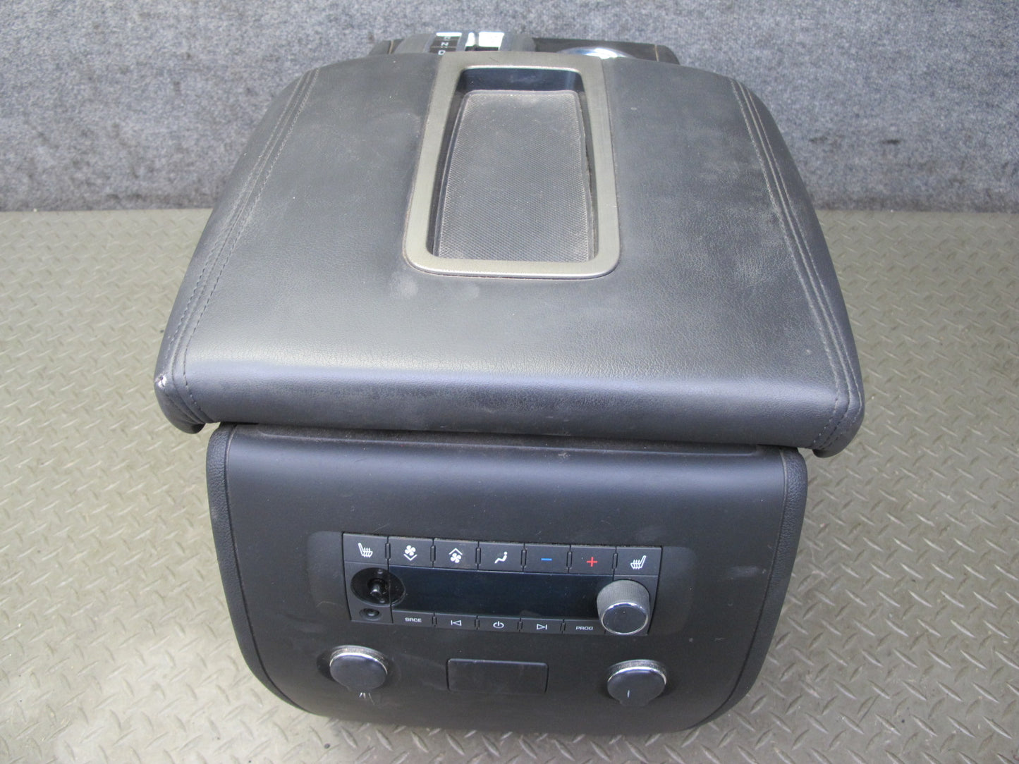 2008-2009 Hummer H2 Center Console Trim Cover Panel w Armrest & Rear Climate