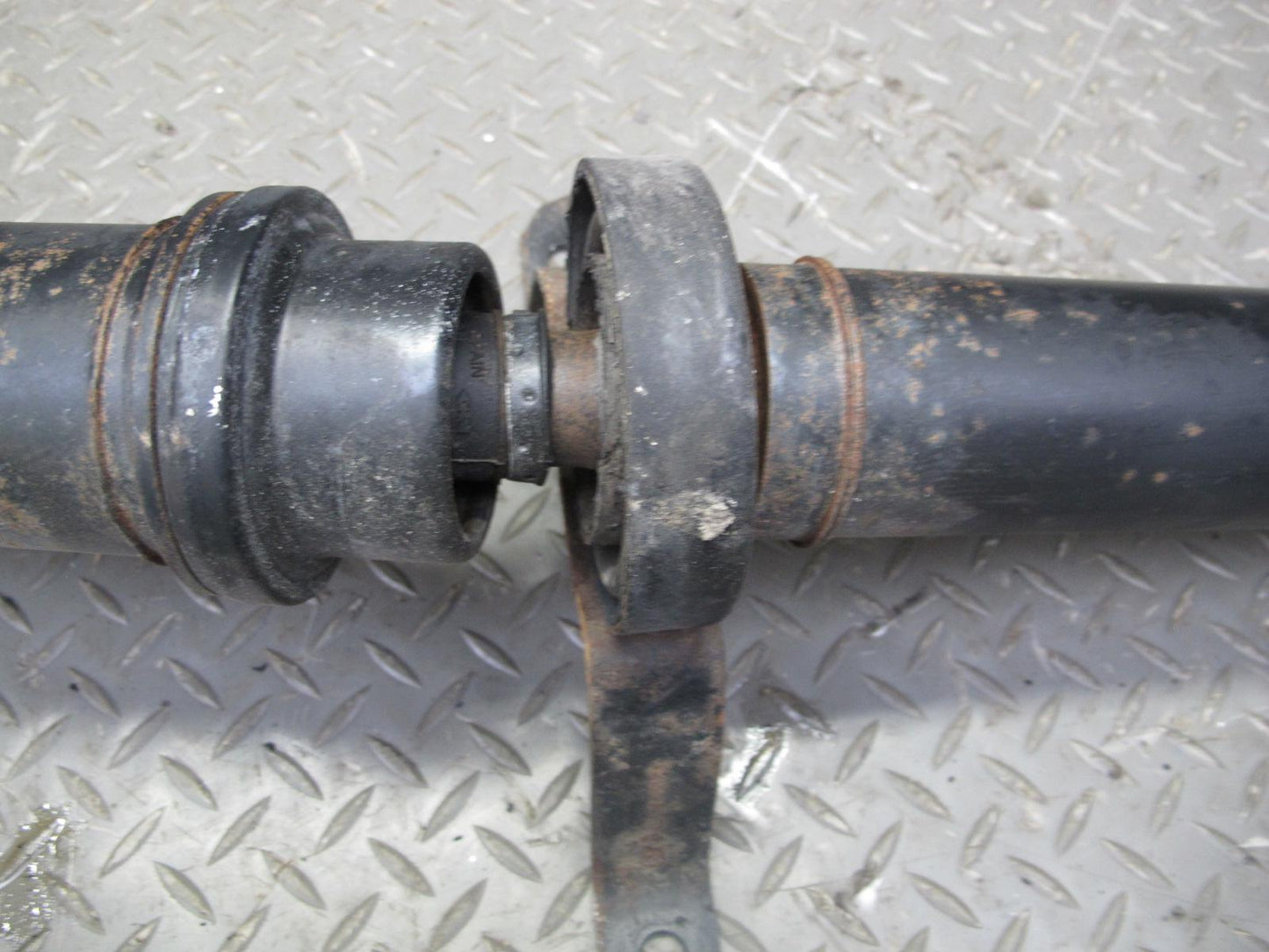 10-16 Audi S4 B8  AWD A/T Rear Drive Shaft Driveshaft 143K Miles 8K0521101N OEM