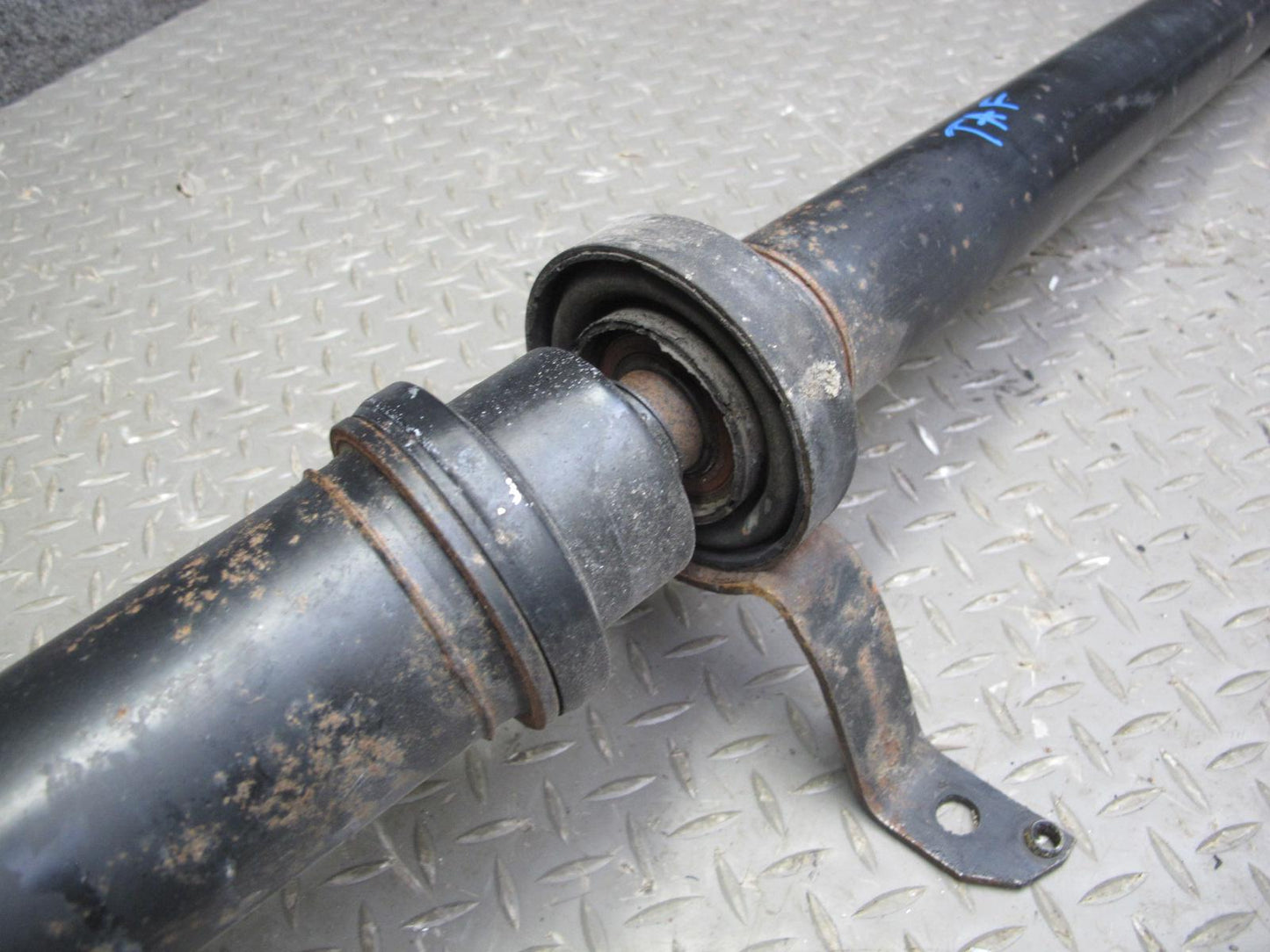 10-16 Audi S4 B8  AWD A/T Rear Drive Shaft Driveshaft 143K Miles 8K0521101N OEM