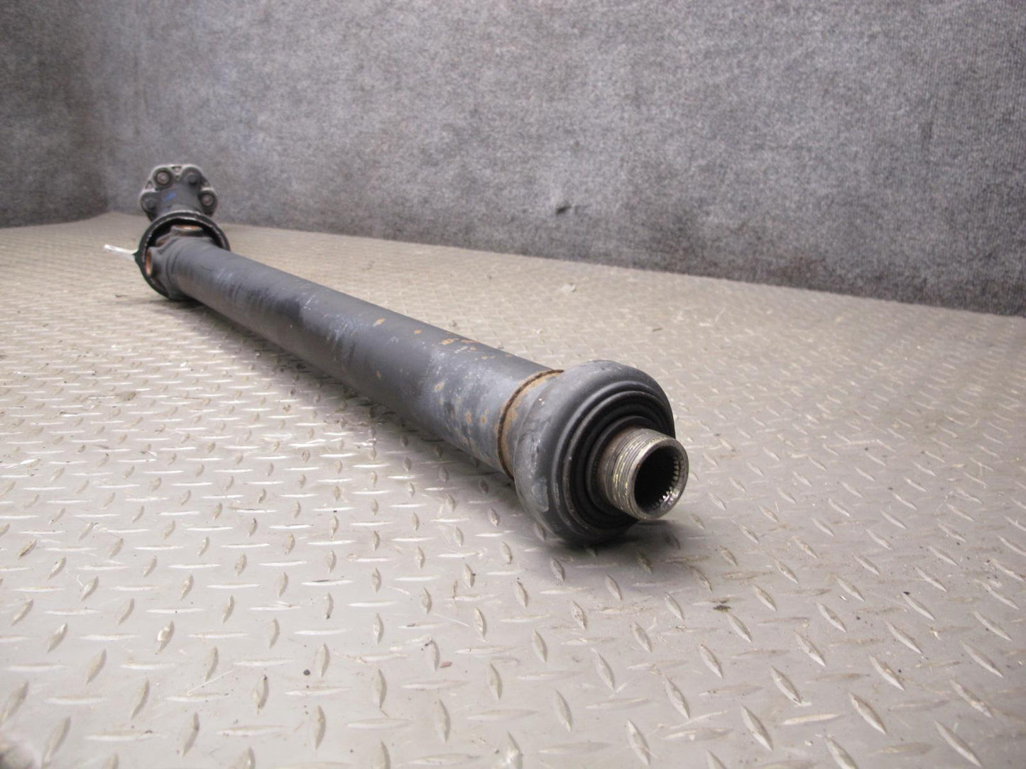 12-15 BMW F30 F32 335i RWD M/T Rear Drive Shaft Driveshaft 91K Miles 7600181 OEM