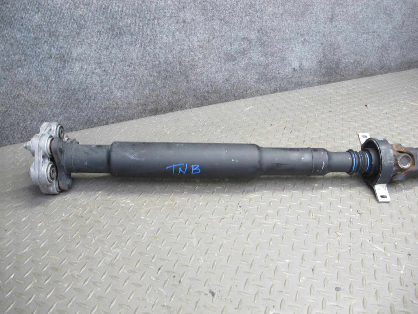 12-15 BMW F30 F32 335i RWD M/T Rear Drive Shaft Driveshaft 91K Miles 7600181 OEM