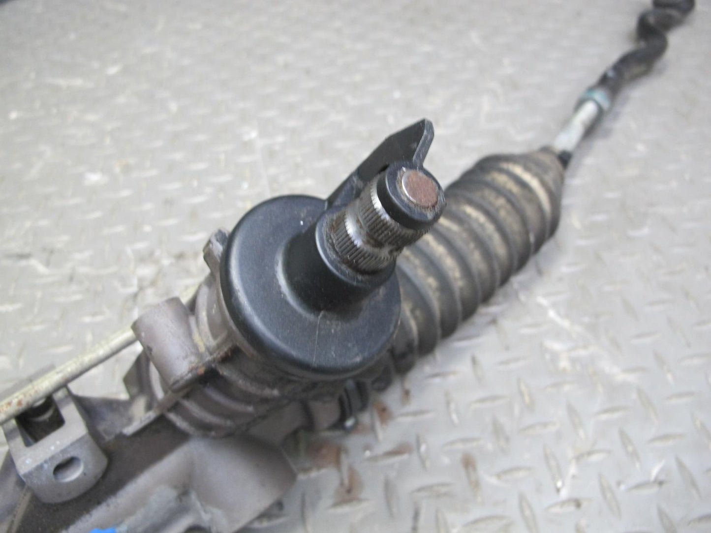 2001-2006 BMW E46 M3 S54 Power Steering Rack & Pinion Gear 2229395