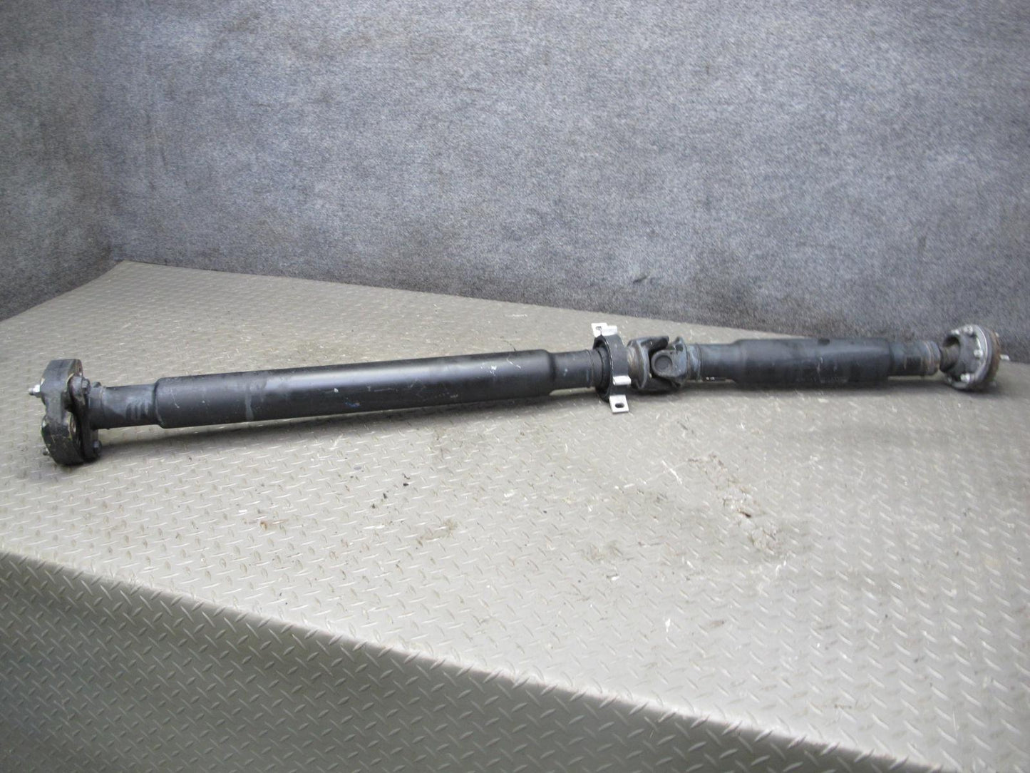 2012-2018 BMW F12 F13 M6 S63T RWD DCT Transmission Rear Drive Shaft Propeller