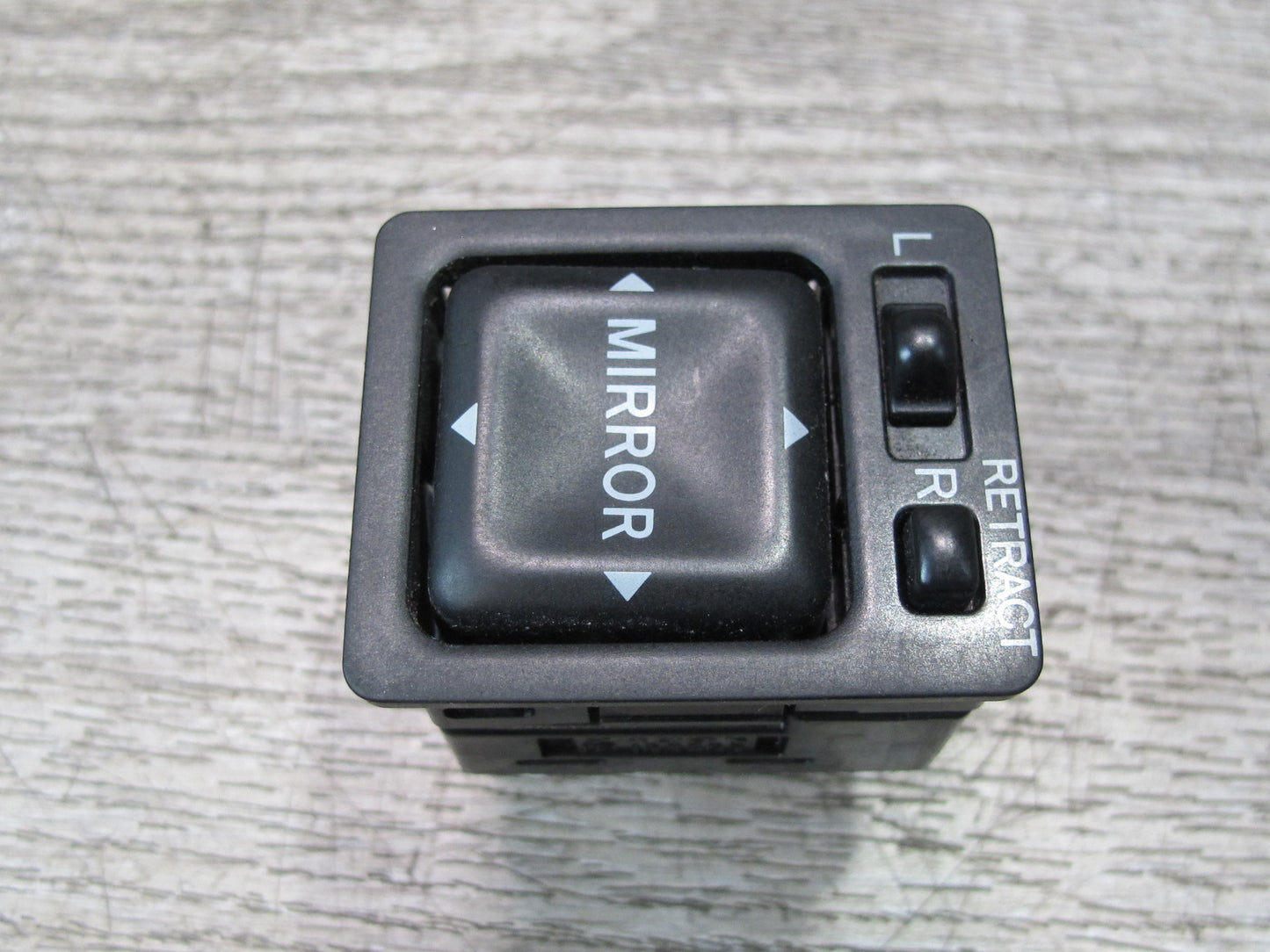 96-00 Toyota Cresta MARK2 JZX100 Side View Mirror Switch OEM