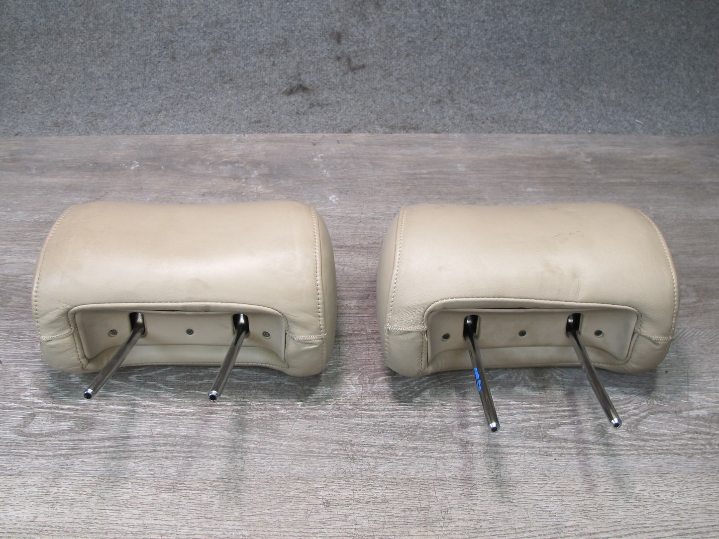 92-98 Lexus JZZ31L SC400 SC300 Set of 2 Front Seat Leather Headrest Ivory OEM