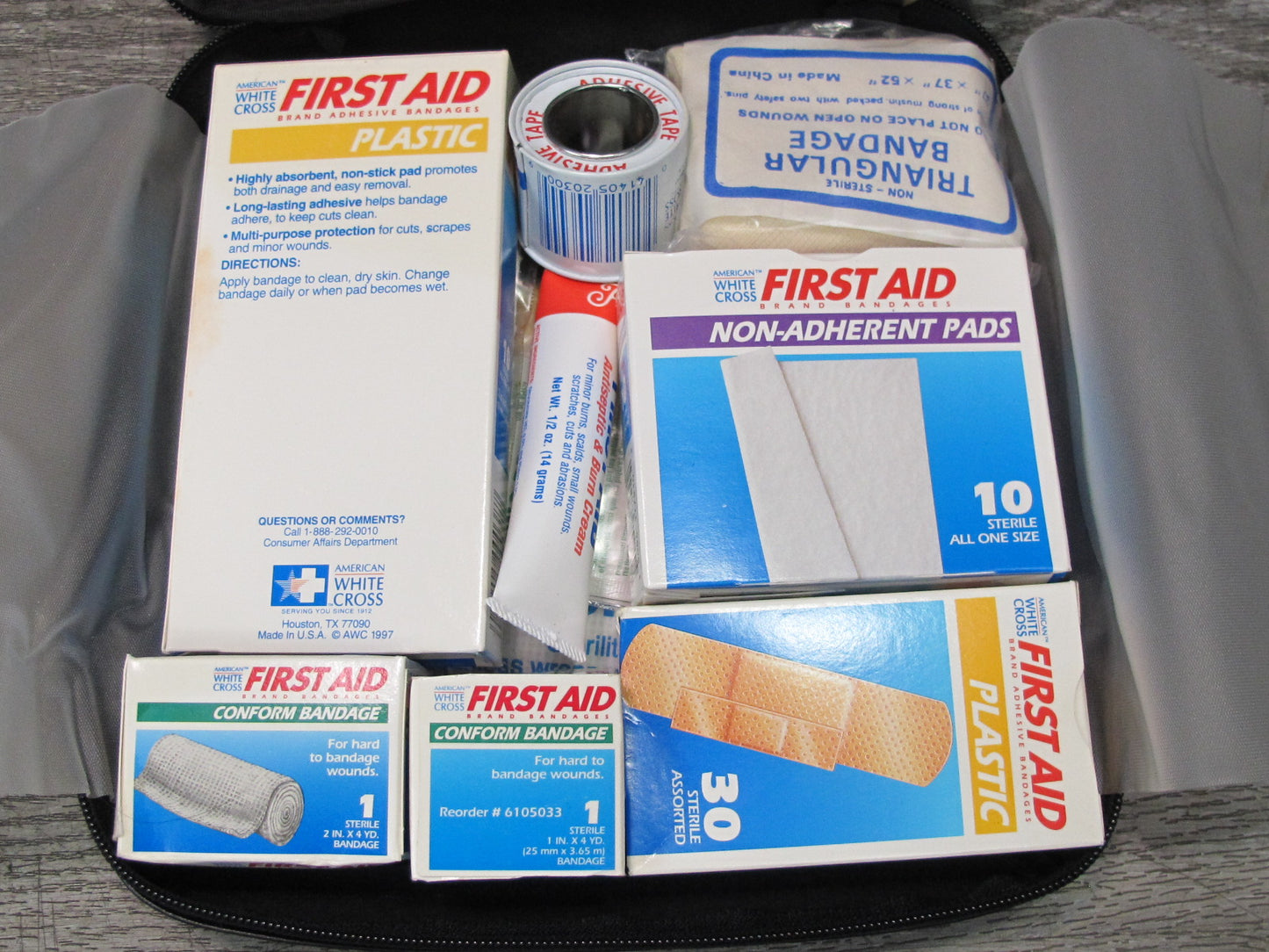 95-00 Lexus UCF20L LS400 Under Seat First AID KIT Box Assembly OEM