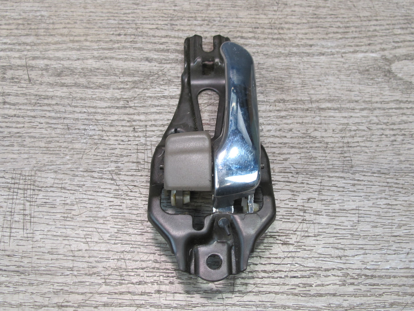 95-00 Lexus UCF20L LS400 Rear Left Interior Door Handle OEM