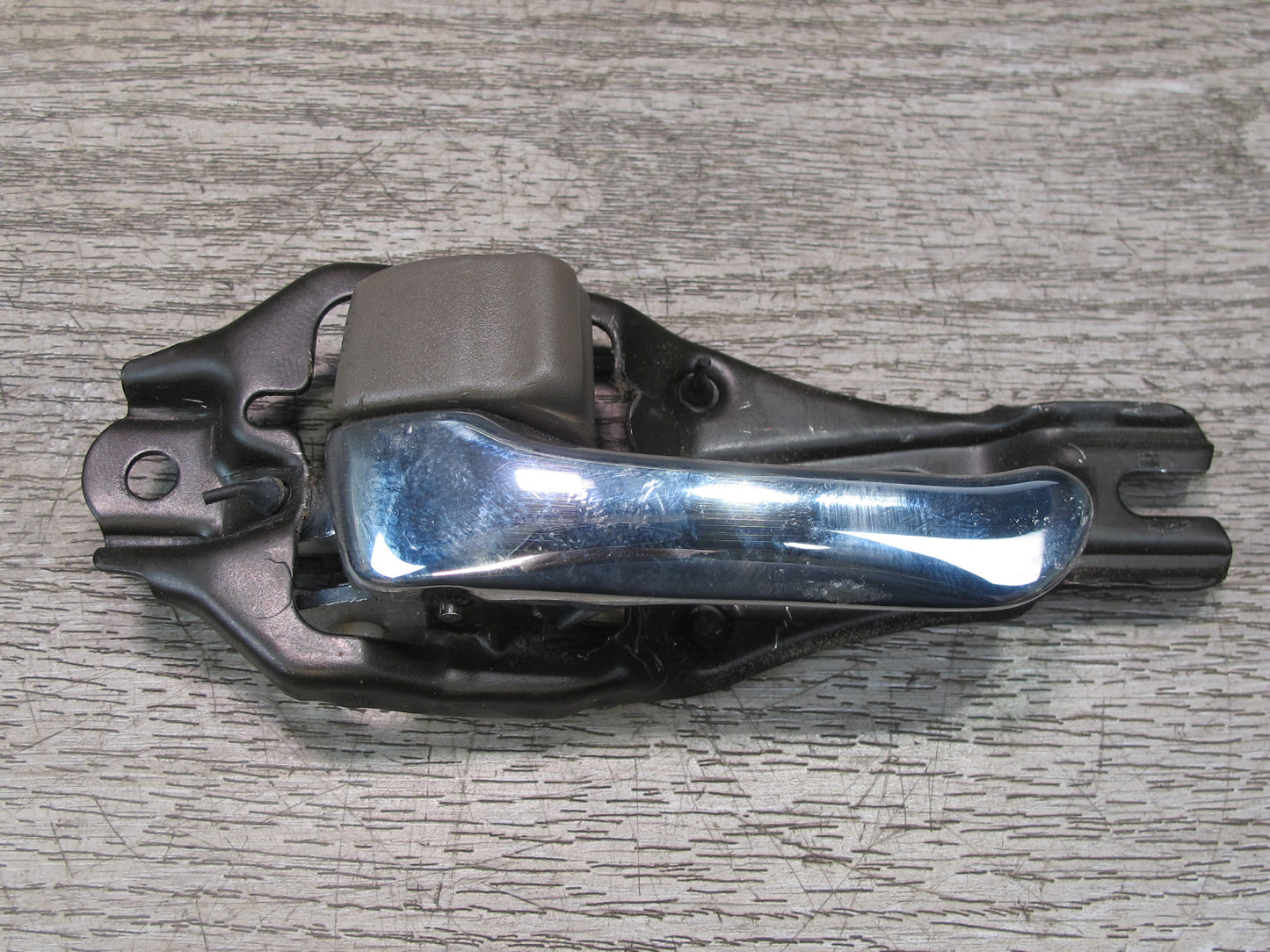 95-00 Lexus UCF20L LS400 Rear Left Interior Door Handle OEM