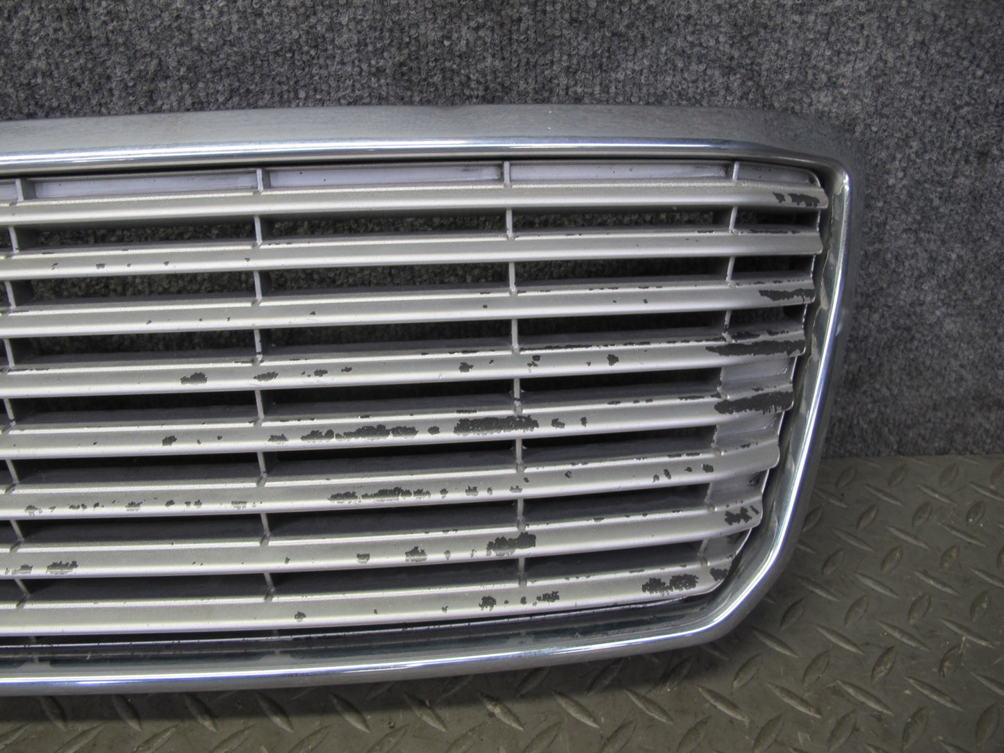 98-00 Lexus UCF20L LS400 Front Upper Hood Chrome Grille w Emblem OEM