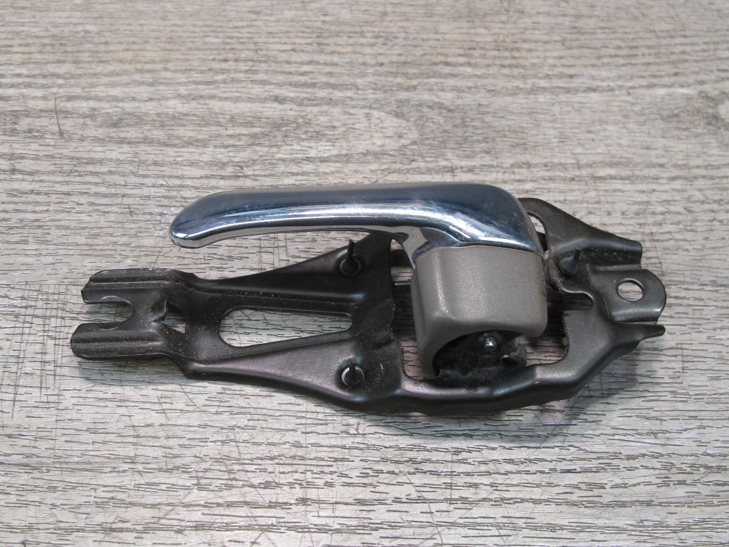 95-00 Lexus UCF20L LS400 Front Left Interior Door Handle OEM