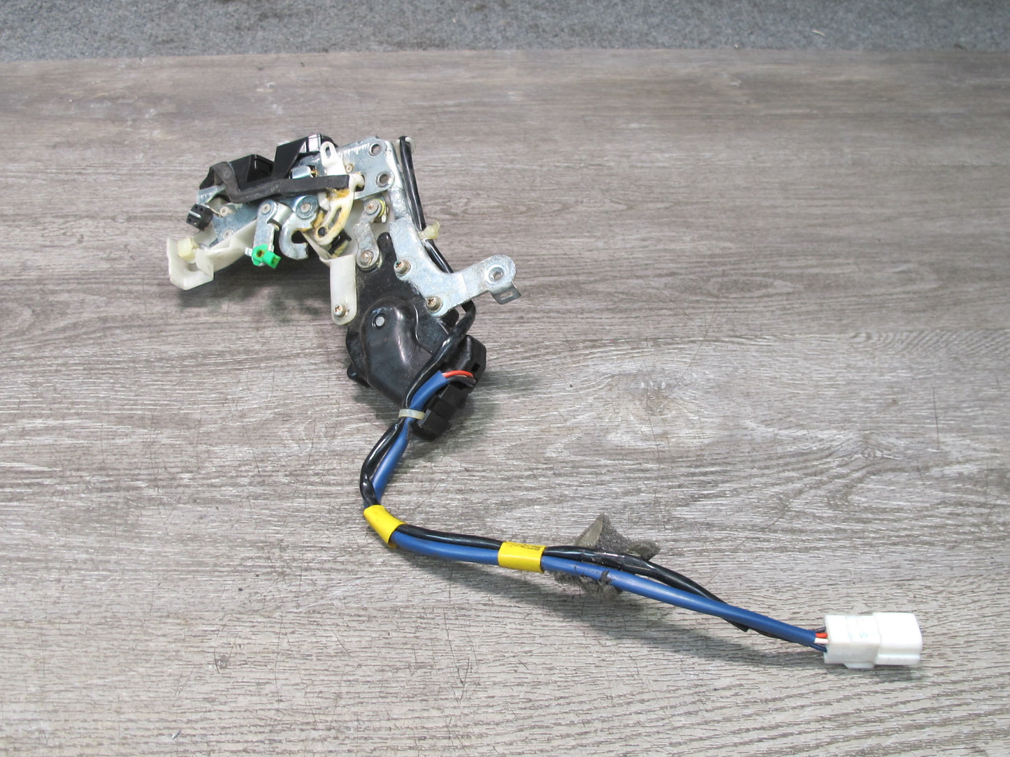 98-00 Lexus UCF20L LS400 Rear Right Door Lock Latch Actuator OEM
