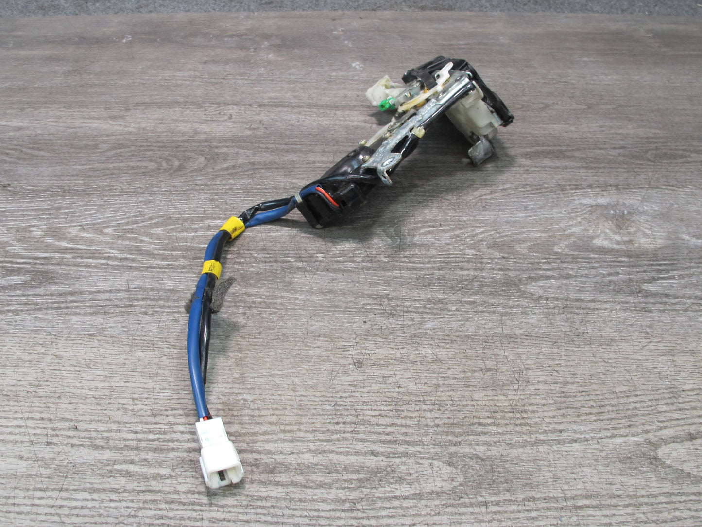 98-00 Lexus UCF20L LS400 Rear Right Door Lock Latch Actuator OEM