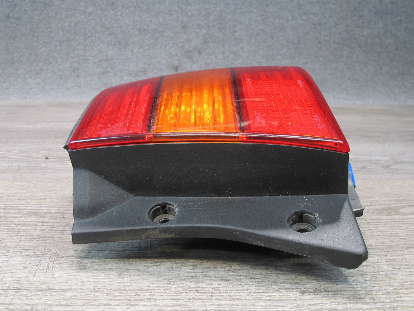 98-00 Lexus UCF20L LS400 Rear Right Side Outer Tail Light Lamp OEM