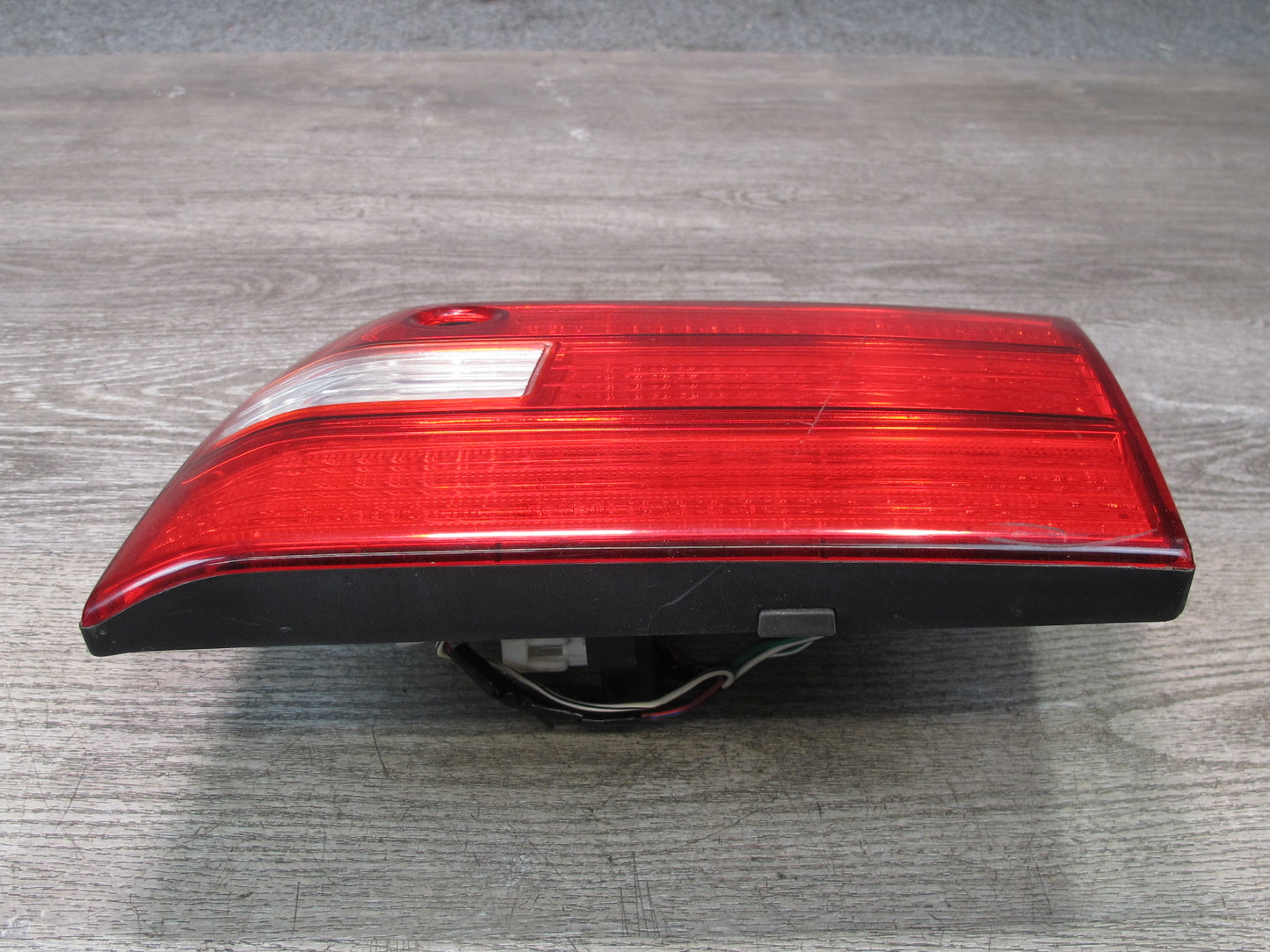 98-00 Lexus UCF20L LS400 Rear Right Inner Tail Light Lamp OEM