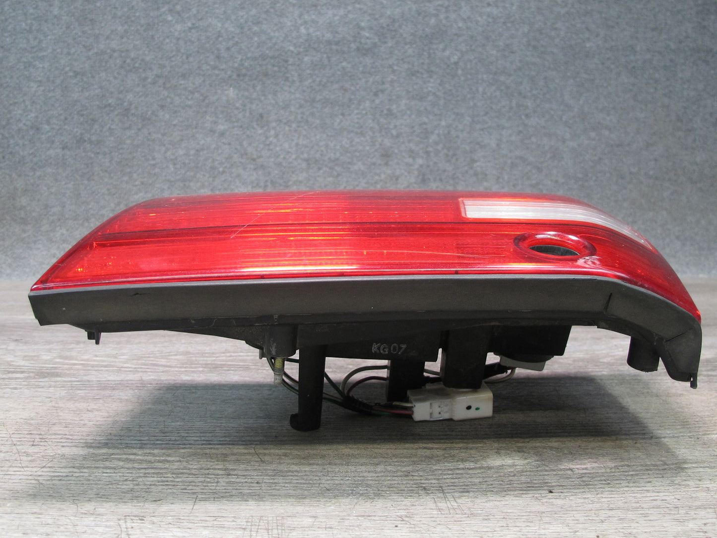 98-00 Lexus UCF20L LS400 Rear Right Inner Tail Light Lamp OEM