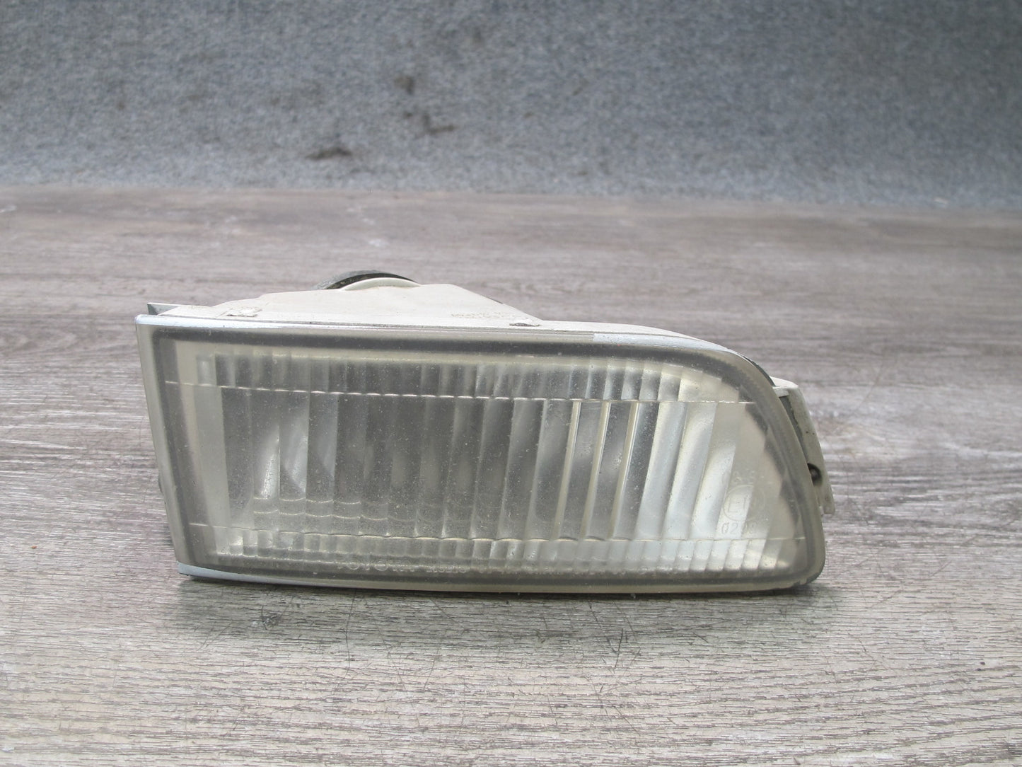 98-00 Lexus UCF20L LS400 Set of 2 Front Bumper Left & Right Fog Light Lamp OEM