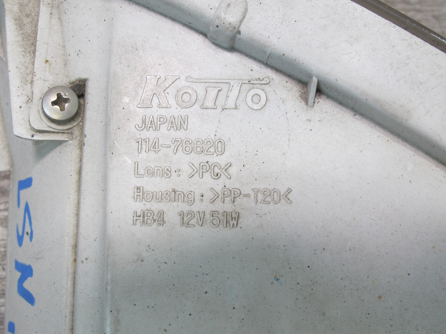 98-00 Lexus UCF20L LS400 Set of 2 Front Bumper Left & Right Fog Light Lamp OEM