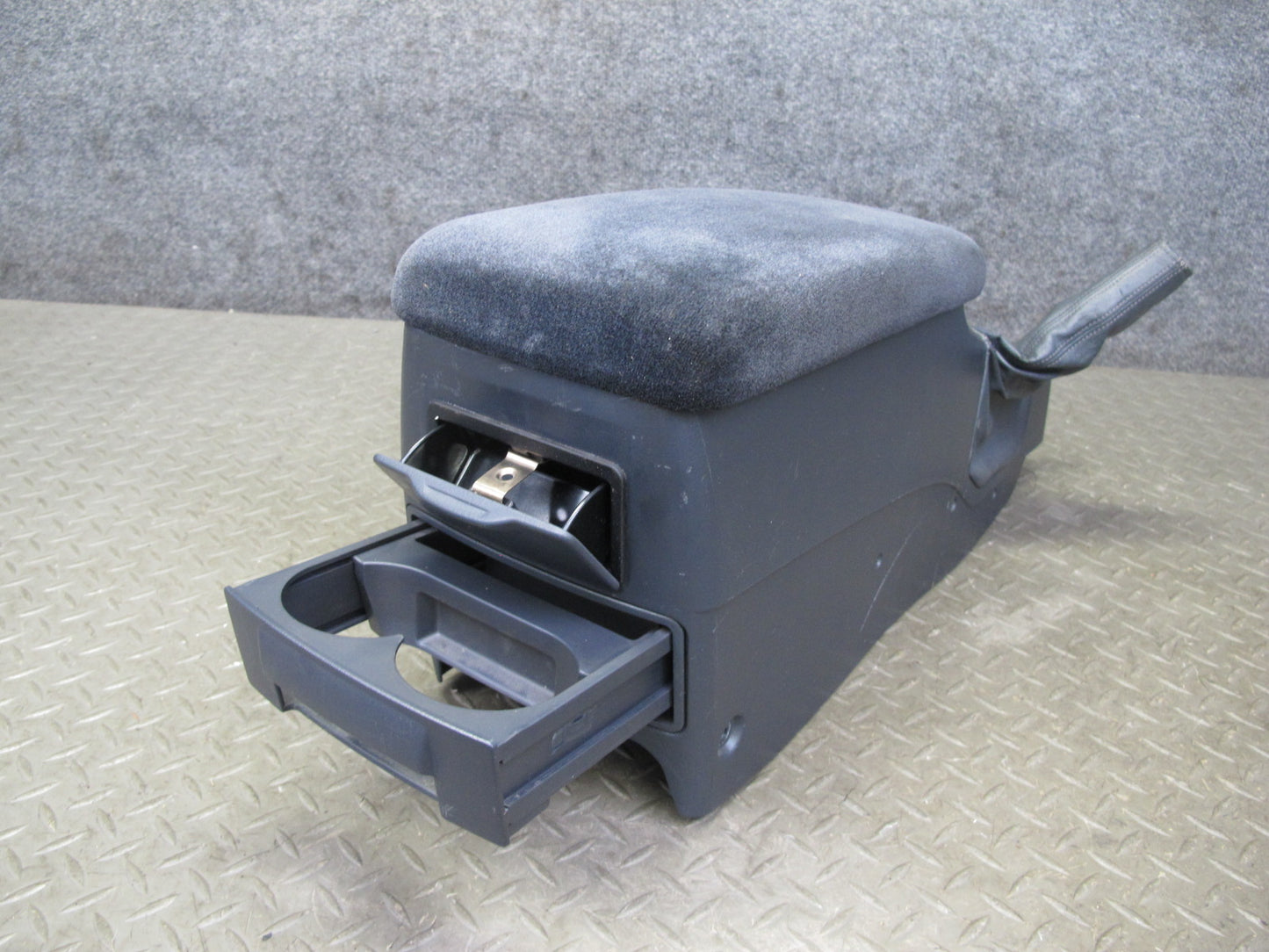 96-98 Toyota MARK2 JZX100 Tourer Center Console Trim Panel Armrest Assembly OEM