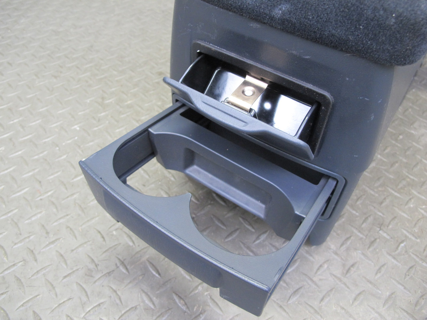 96-98 Toyota MARK2 JZX100 Tourer Center Console Trim Panel Armrest Assembly OEM