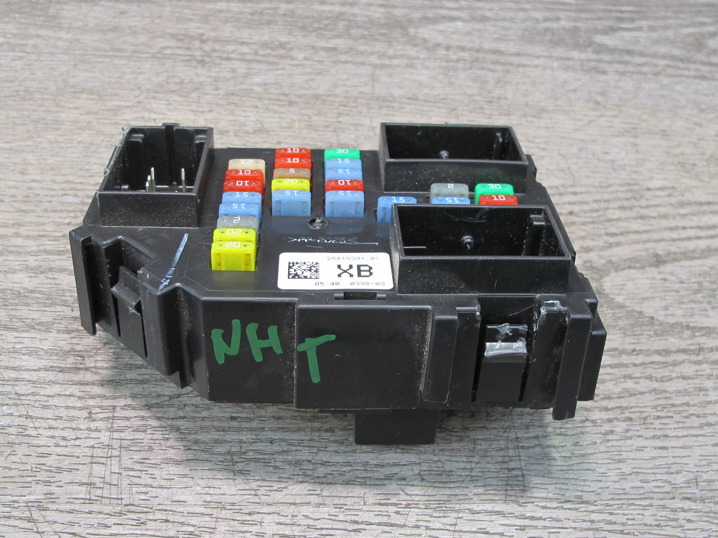 2008-2009 Hummer H2 Under Dash Cabin Junction Fuse Relay Box 25815391