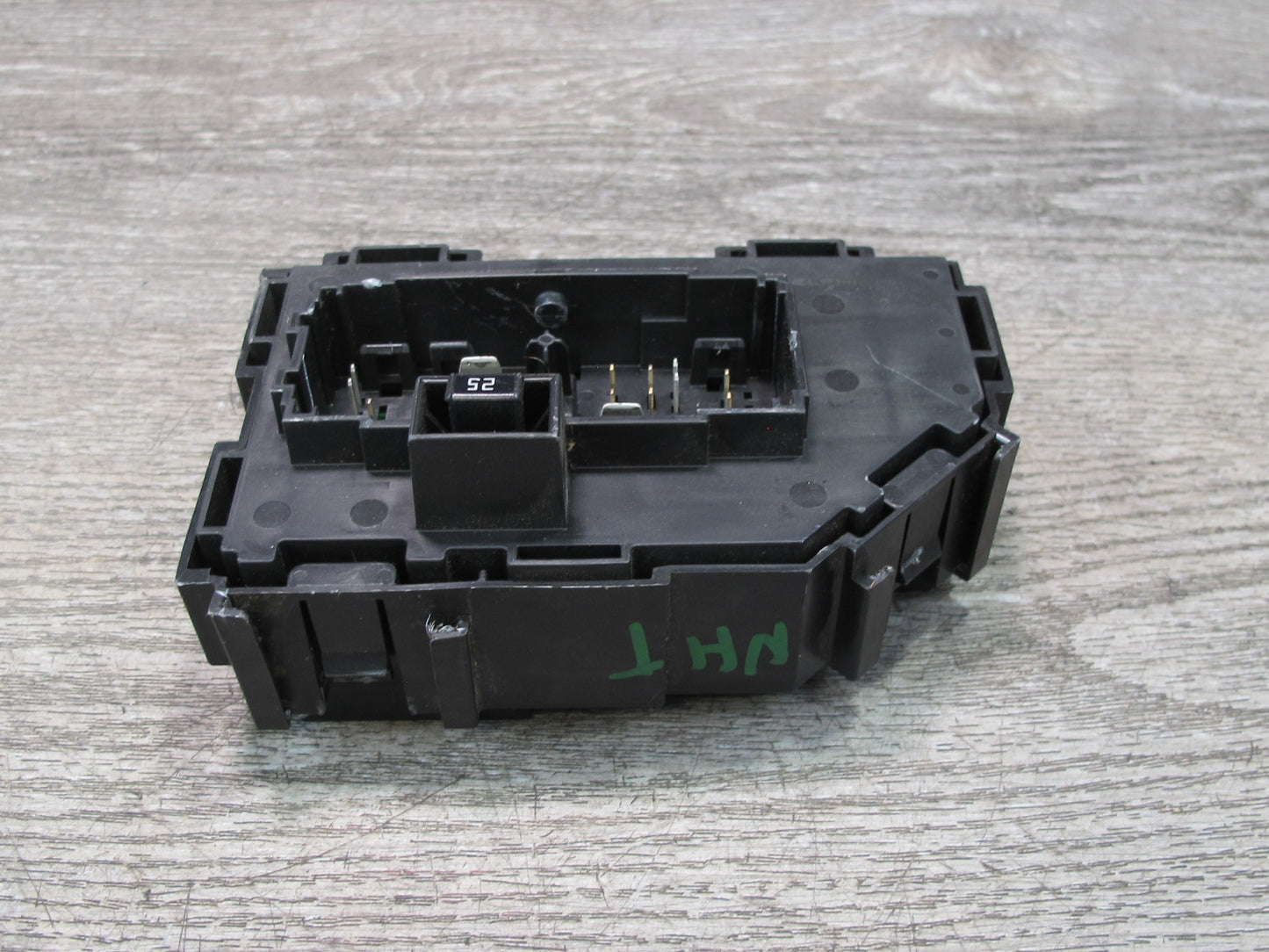 2008-2009 Hummer H2 Under Dash Cabin Junction Fuse Relay Box 25815391