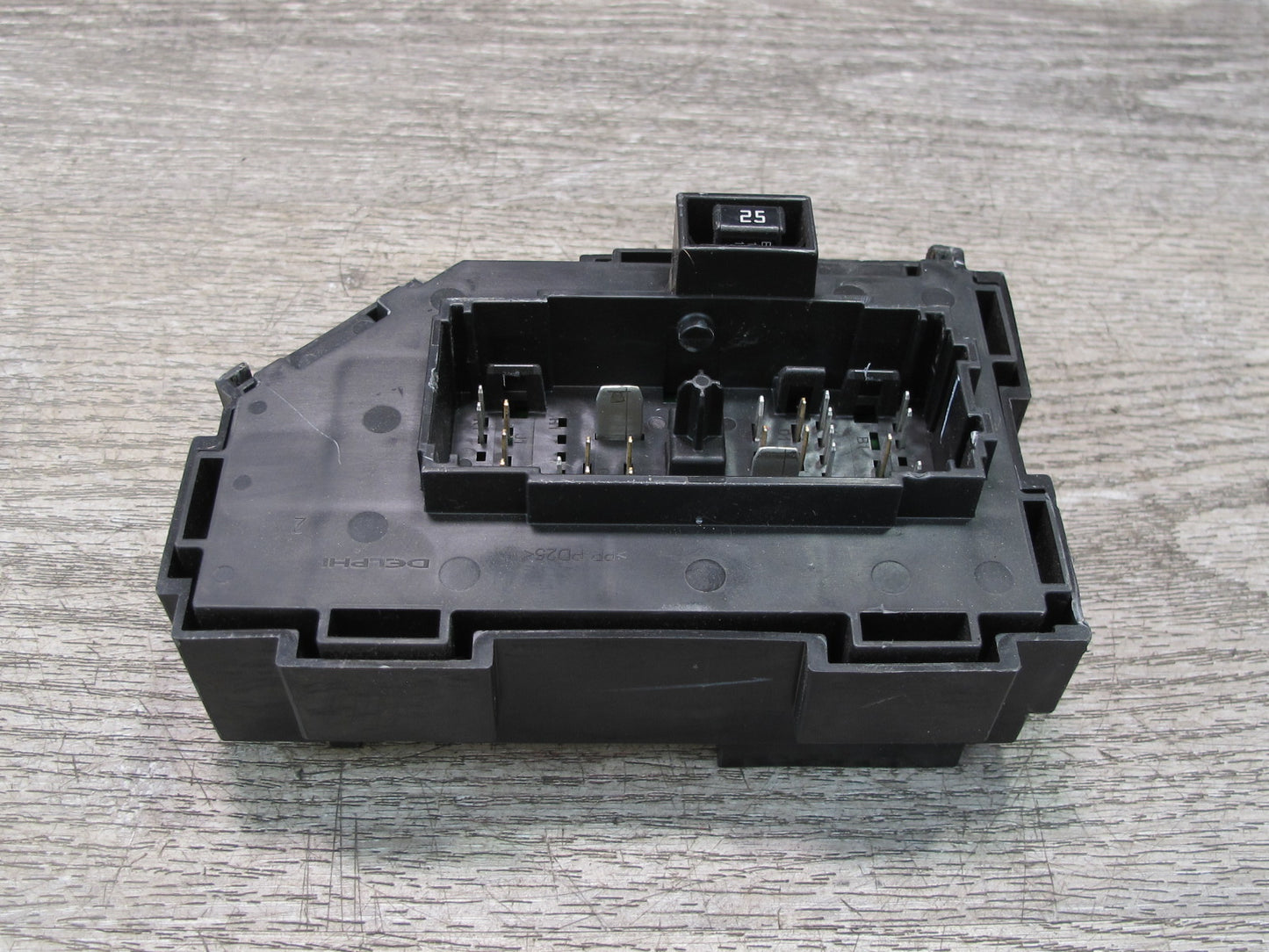 2008-2009 Hummer H2 Under Dash Cabin Junction Fuse Relay Box 25815391