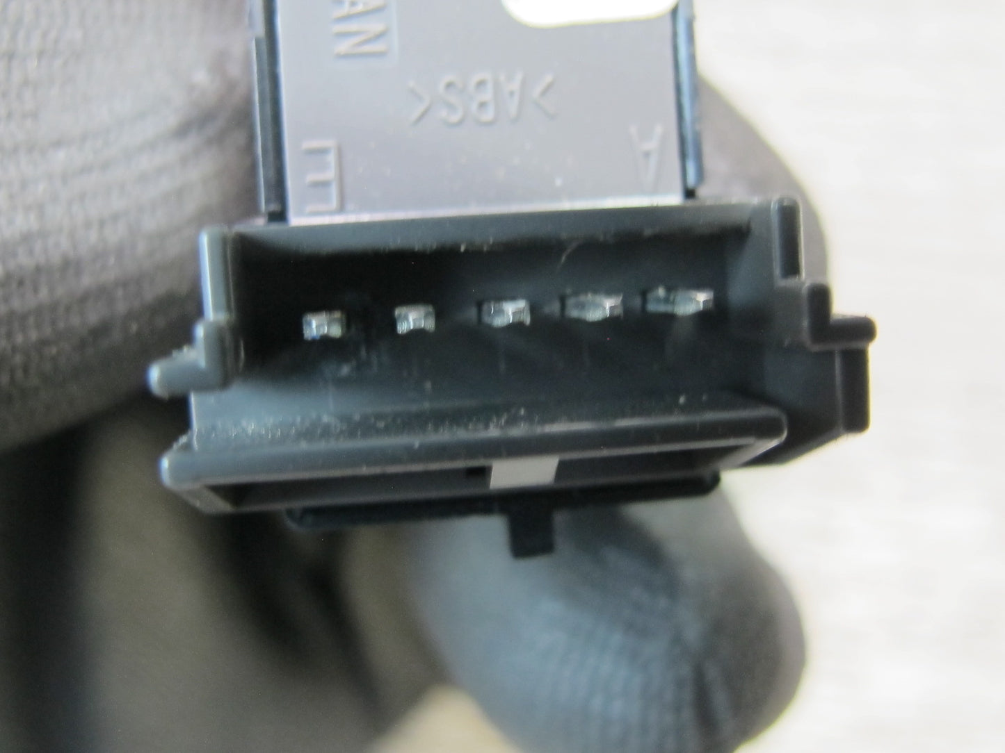 2008-2009 Hummer H2 Rear Left or Right Door Window Switch 10386171