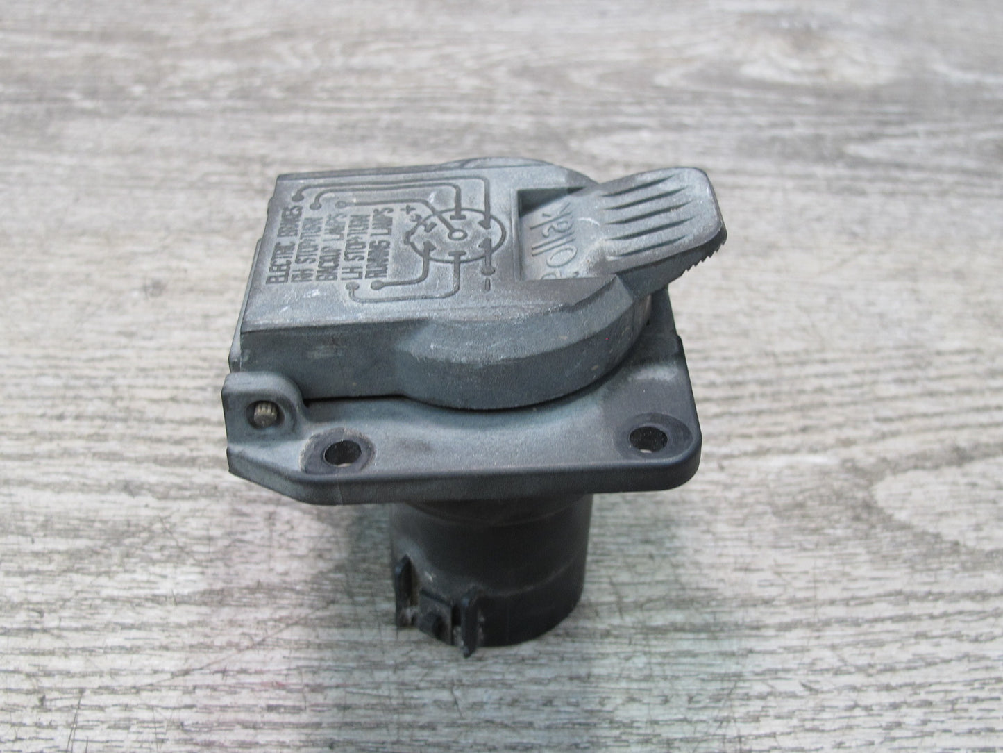 2003-2009 Hummer H2 Pollak Towing Trailer Hitch Electric Socket