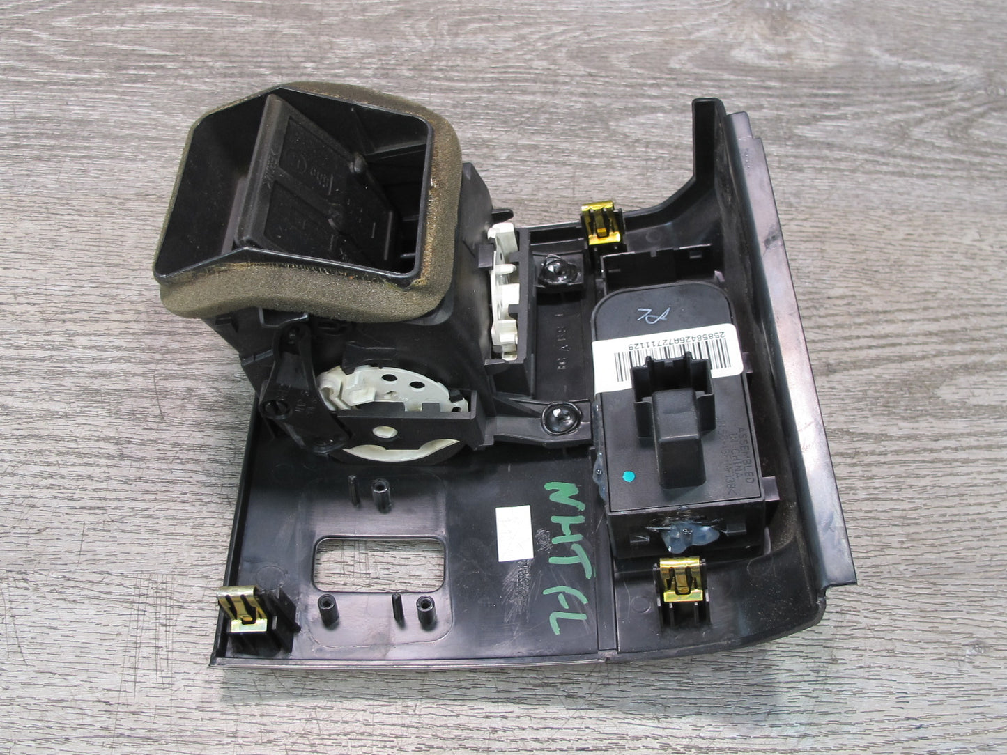 2008-2009 Hummer H2 Dash Front Left A/C Air Vent Grille Headlight Dimmer Switch