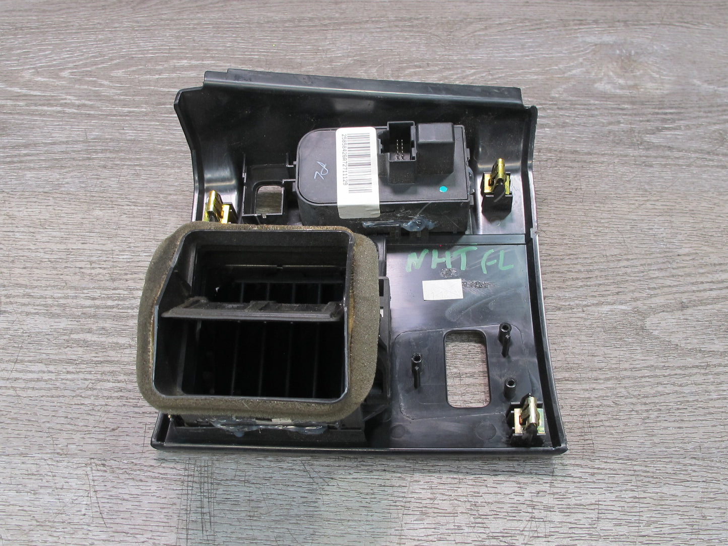 2008-2009 Hummer H2 Dash Front Left A/C Air Vent Grille Headlight Dimmer Switch