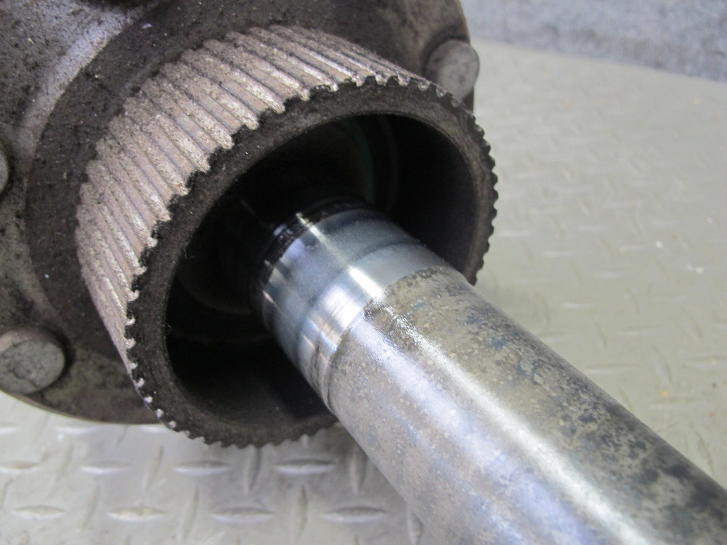 2003-2007 Hummer H2 AWD Rear Right Passenger Side Suspension Axle Shaft