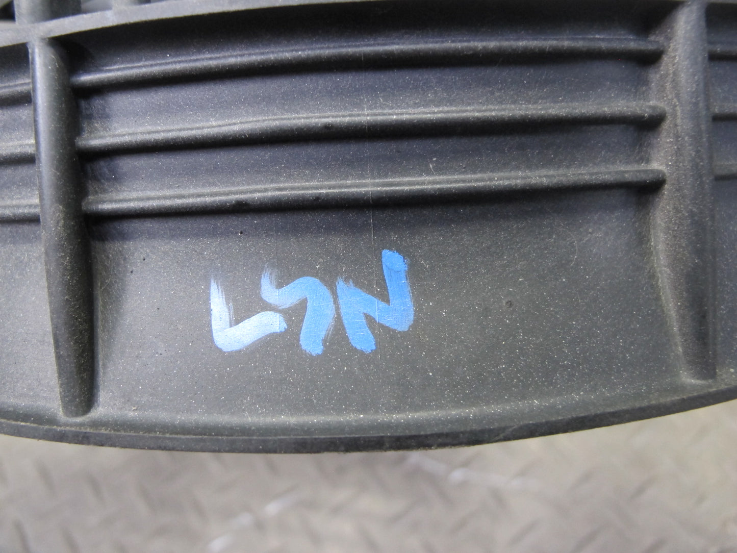 95-00 Lexus UCF20L LS400 4-BLADE Engine Cooling Fan Motor w Shroud OEM